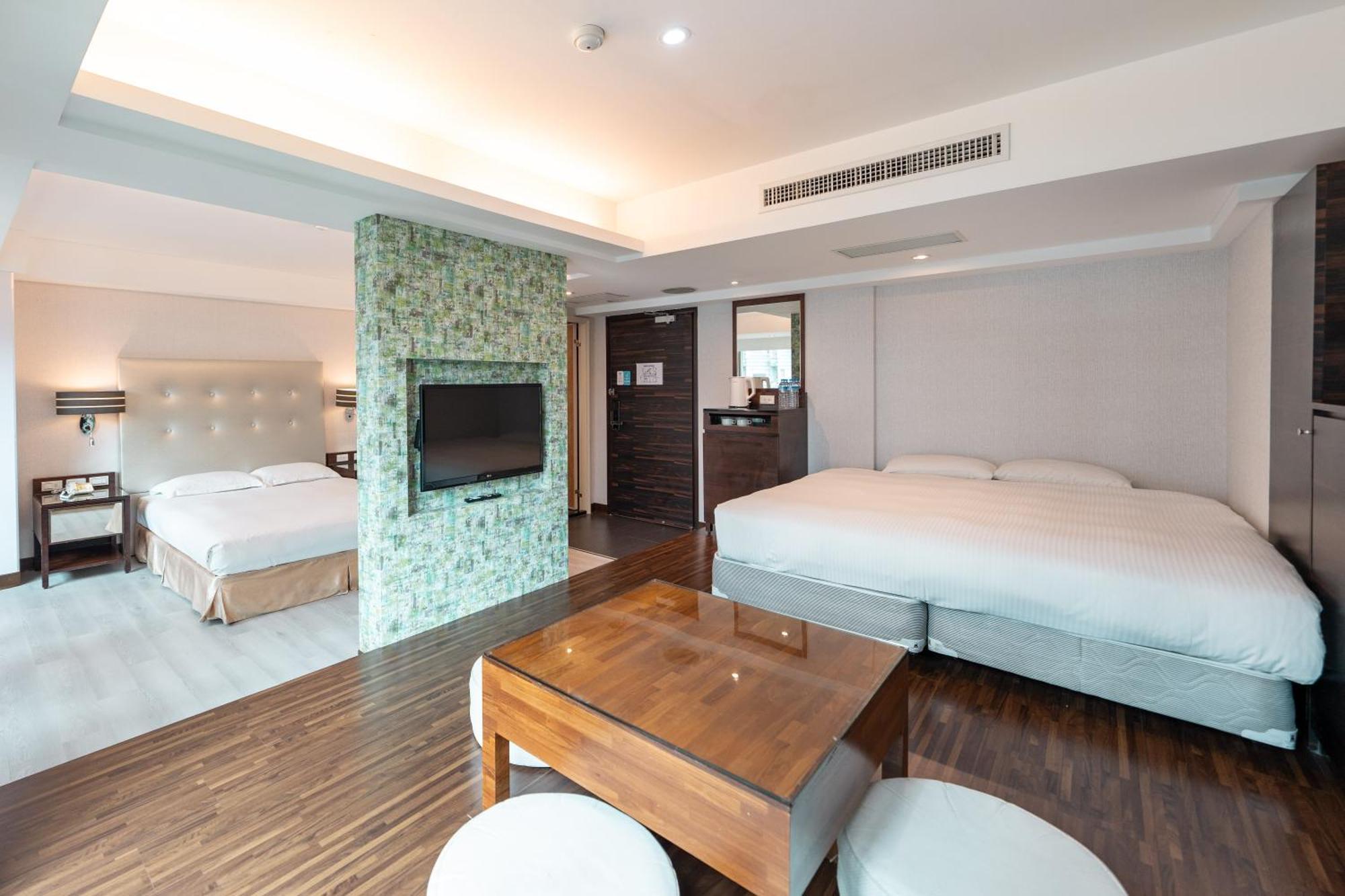 觀海樓海景大飯店 Hotel Cloud Riverside Tamsui Exterior photo