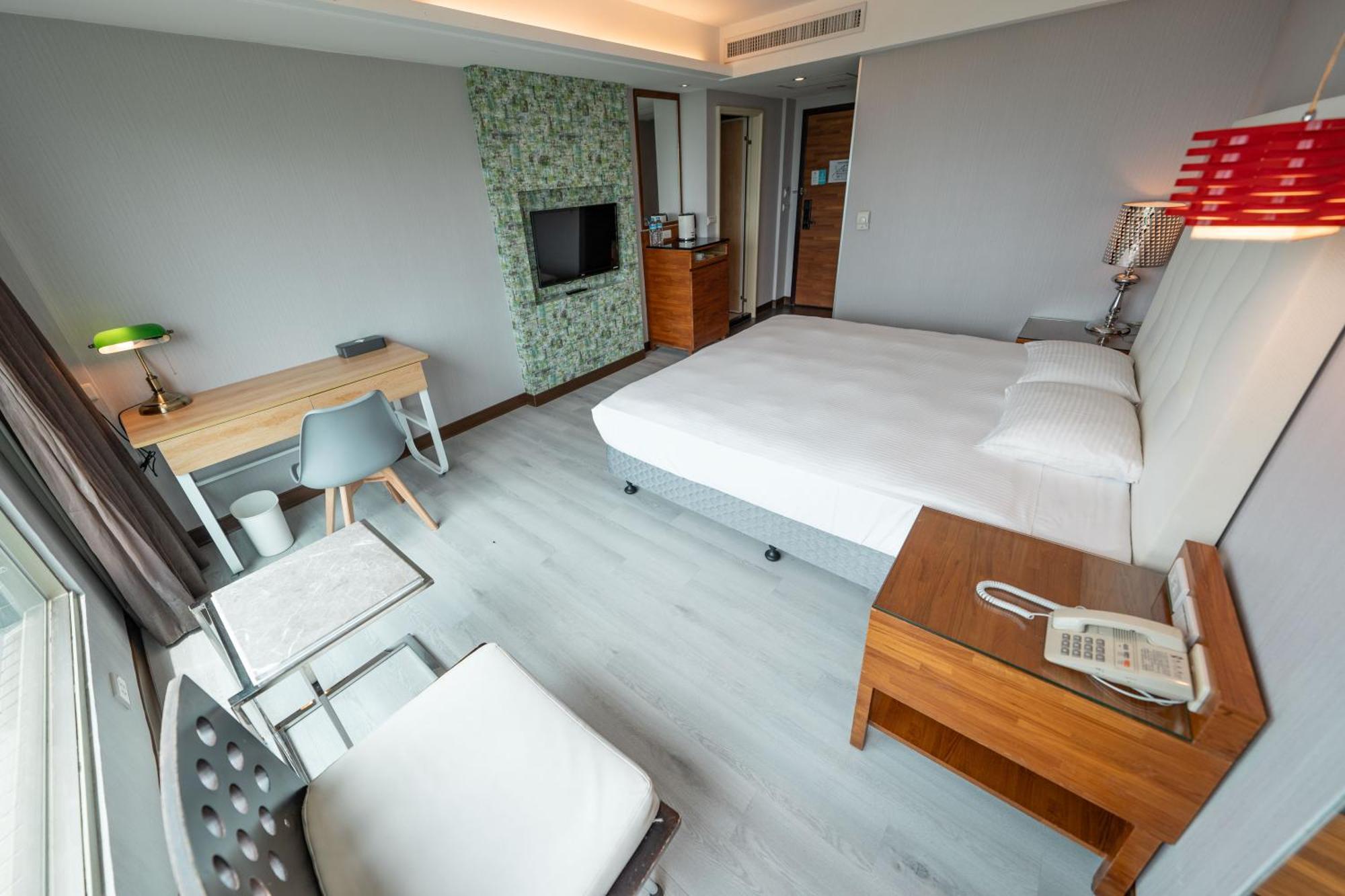 觀海樓海景大飯店 Hotel Cloud Riverside Tamsui Exterior photo